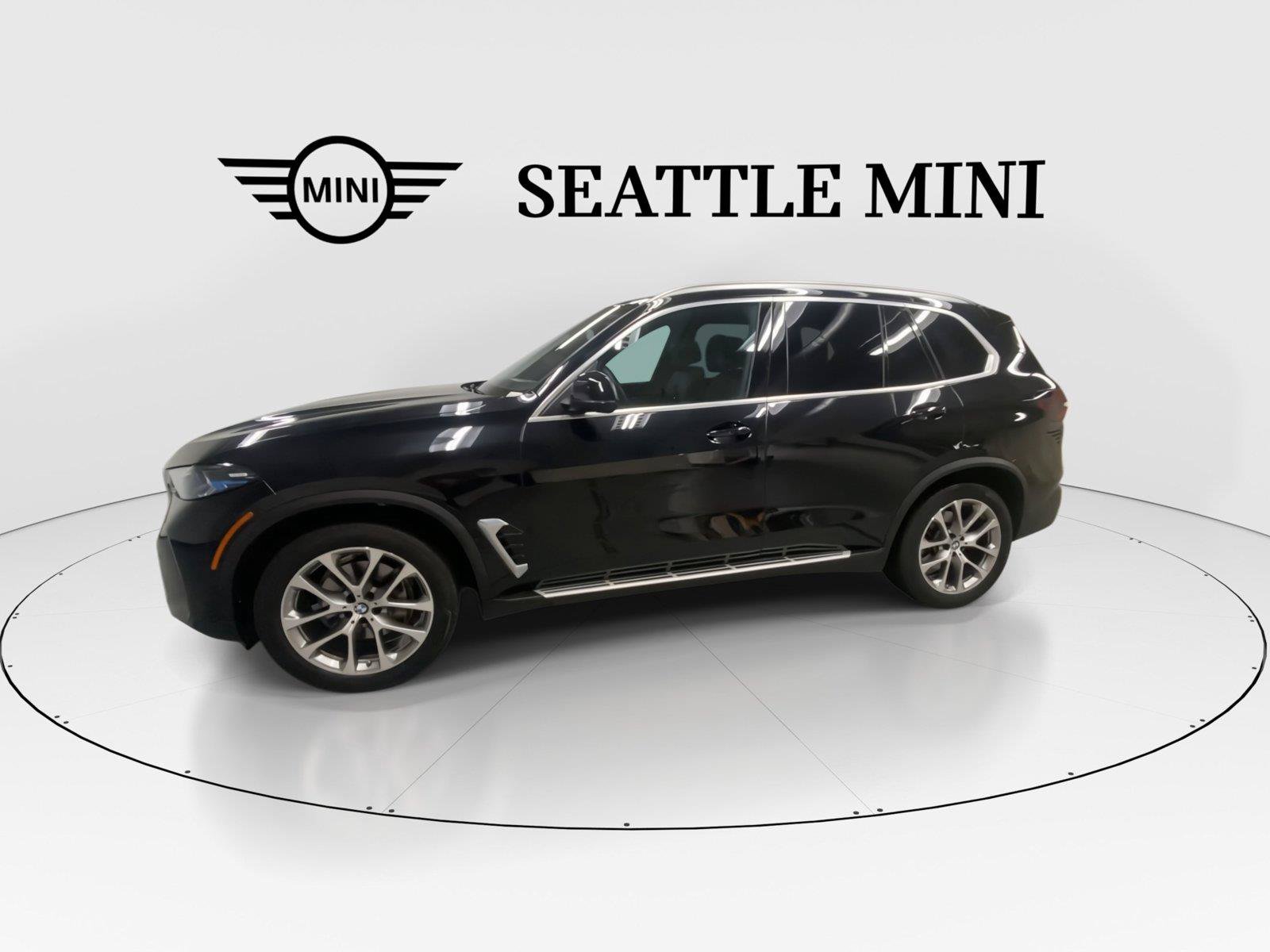 Used 2025 BMW X5 xDrive40i w/ Climate Comfort Package AWD/4WD image 6