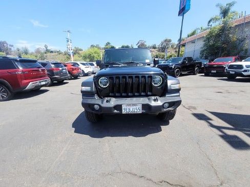 Used 2022 Jeep Wrangler Unlimited Sport AWD/4WD image 3