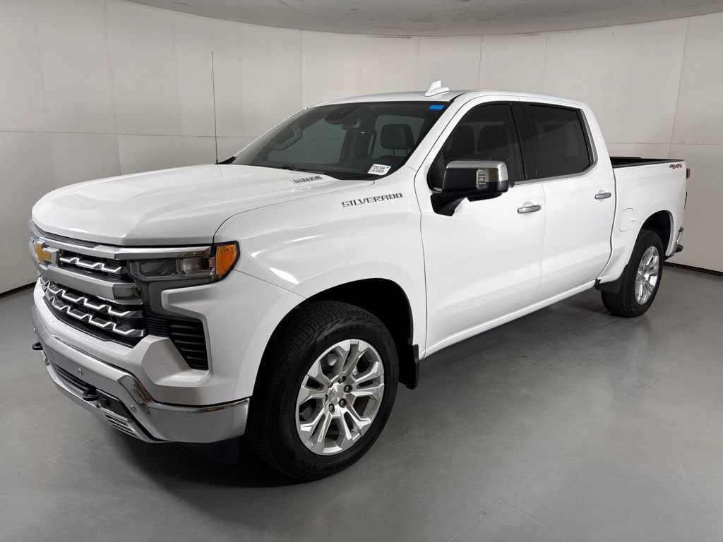 Used 2023 Chevrolet Silverado 1500 LTZ AWD/4WD image 5