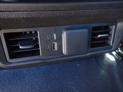 Used 2024 Chevrolet Silverado 1500 LT AWD/4WD image 9