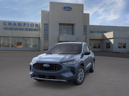 New 2026 Ford Escape Active w/ Cold Weather Package AWD/4WD image 2