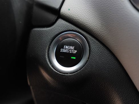 Used 2021 Chevrolet Equinox LT image 14