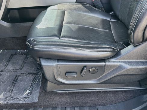 Used 2020 Ford F150 Lariat w/ Equipment Group 502A Luxury AWD/4WD image 17