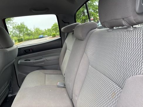 Used 2014 Toyota Tacoma PreRunner w/ Convenience Package RWD image 10