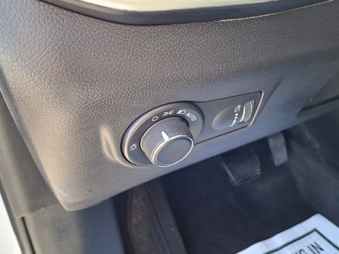 Used 2023 Jeep Compass Sport AWD/4WD image 10