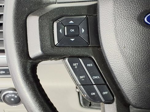 Used 2019 Ford F150 XLT w/ Equipment Group 302A Luxury AWD/4WD image 16