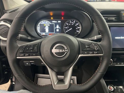 New 2025 Nissan Versa SR image 49