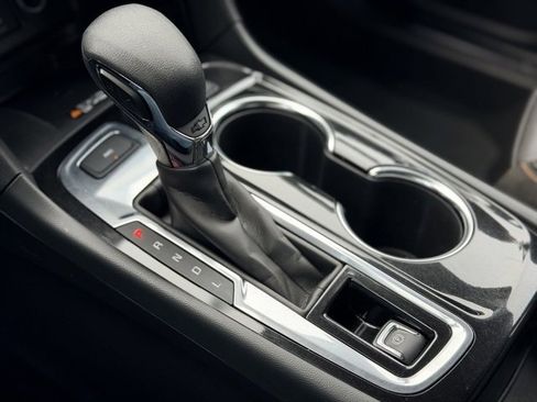 Certified 2024 Chevrolet Equinox Premier image 17