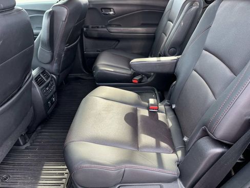 Used 2020 Honda Pilot Black Edition image 19