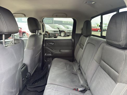 Used 2023 Nissan Frontier SV w/ Technology Package AWD/4WD image 29