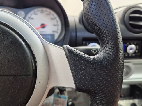 Used 2005 Lotus Elise RWD image 19