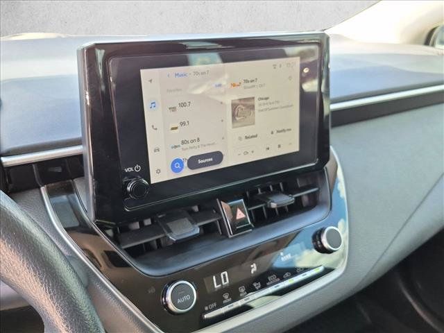 Used 2025 Toyota Corolla LE FWD image 14