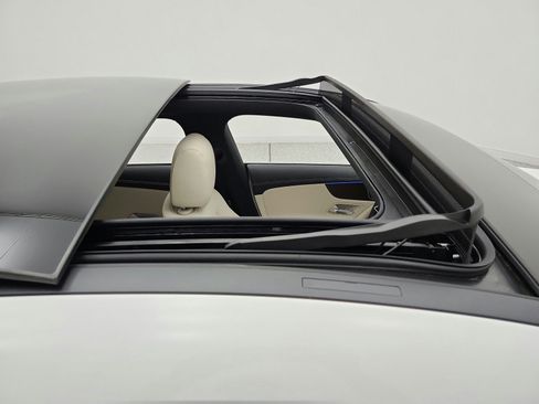 Certified 2026 Mercedes-Benz CLA 250 image 17