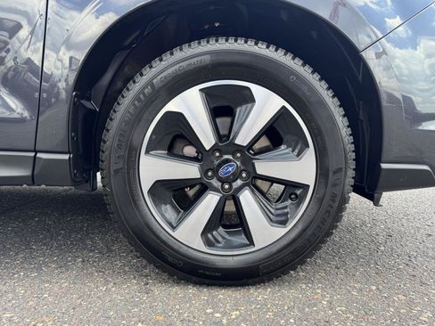 Used 2018 Subaru Forester 2.5i w/ Alloy Wheel Package AWD/4WD image 9
