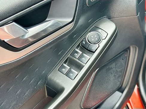 Used 2020 Ford Escape SEL image 17