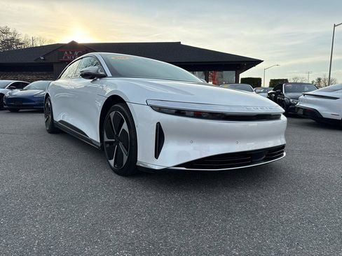 Used 2023 Lucid Air Pure image 13