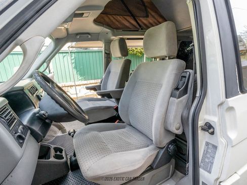 Used 2003 Volkswagen Eurovan MV image 30