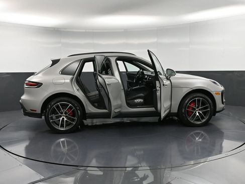 New 2026 Porsche Macan S AWD/4WD image 36