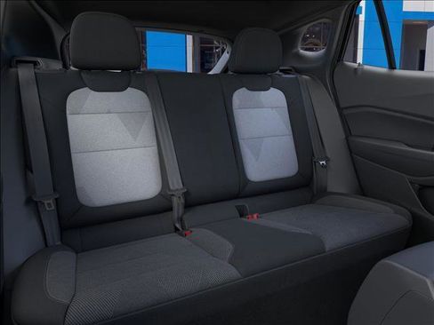 New 2026 Chevrolet Trax RS w/ Sunroof Package image 17