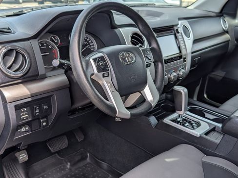 Used 2017 Toyota Tundra SR5 w/ SR5 Upgrade Package AWD/4WD image 14