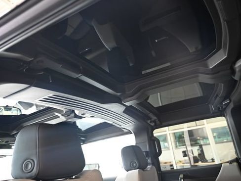 New 2026 GMC Hummer EV SUV w/ LPO, Dark Essentials Package AWD/4WD image 29