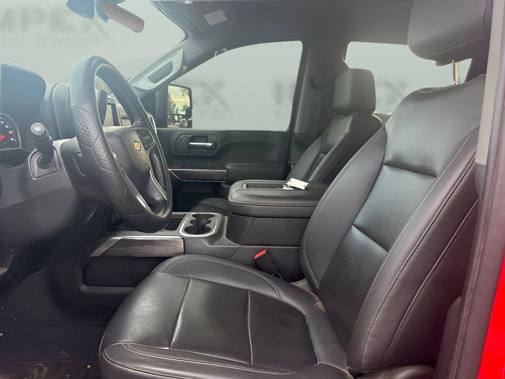 Used 2022 Chevrolet Silverado 3500 LTZ w/ LTZ Convenience Package AWD/4WD image 12
