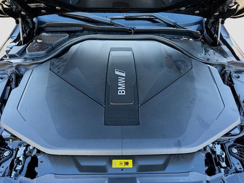Used 2024 BMW i5 eDrive40i w/ Premium Package image 36