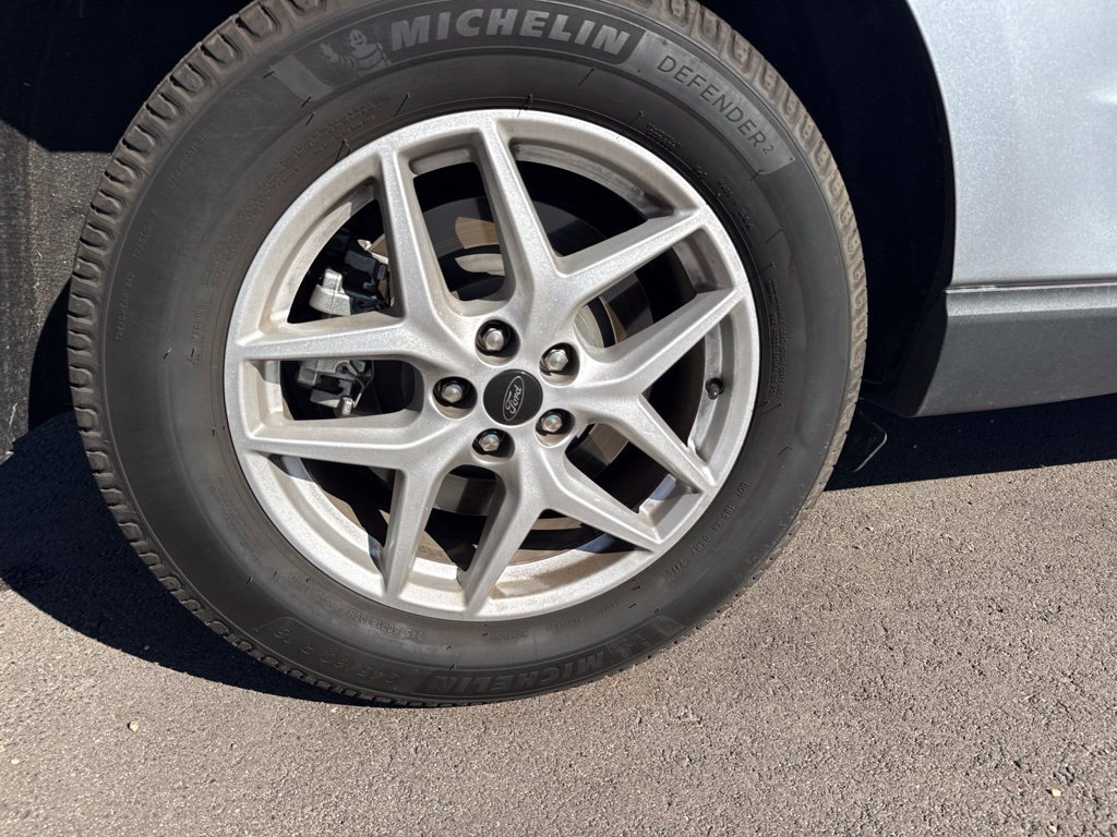 Used 2023 Ford Edge SE AWD/4WD image 5