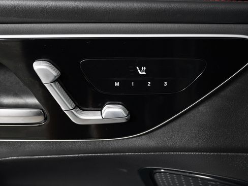 Used 2024 Mercedes-Benz GLC 43 AMG 4MATIC image 16