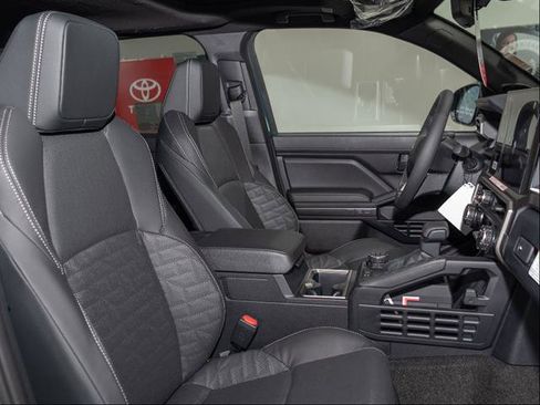 New 2026 Toyota 4Runner TRD Off-Road Premium AWD/4WD image 25