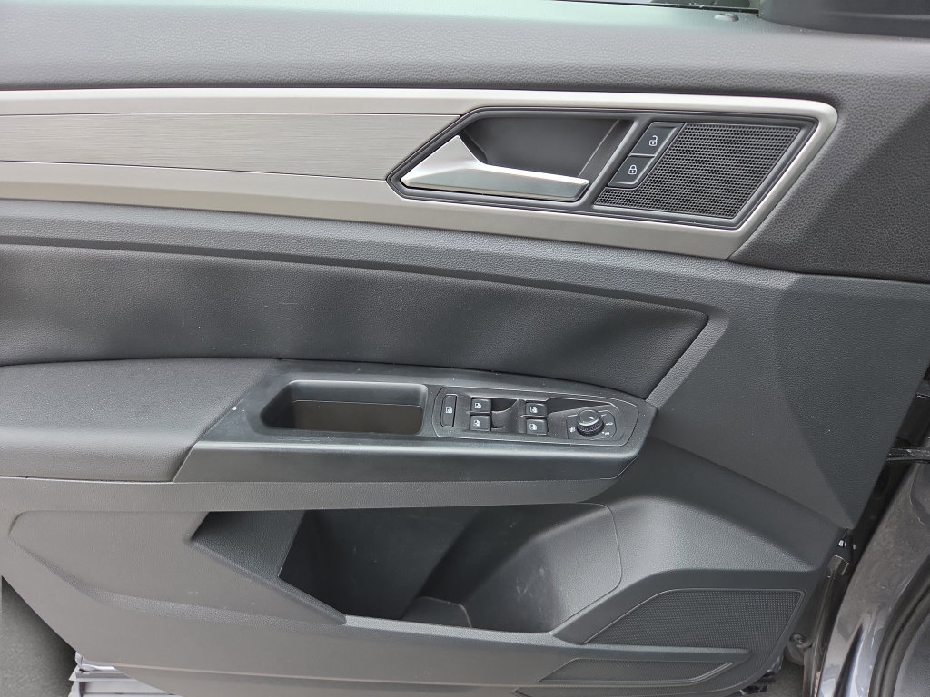 Used 2020 Volkswagen Atlas SE FWD image 17