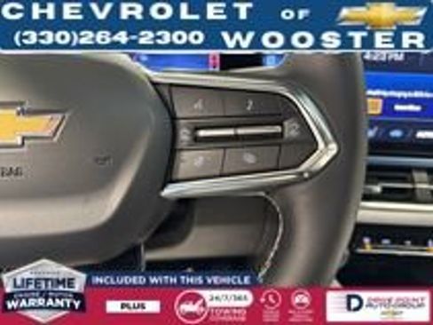 Used 2025 Chevrolet Equinox EV LT image 17