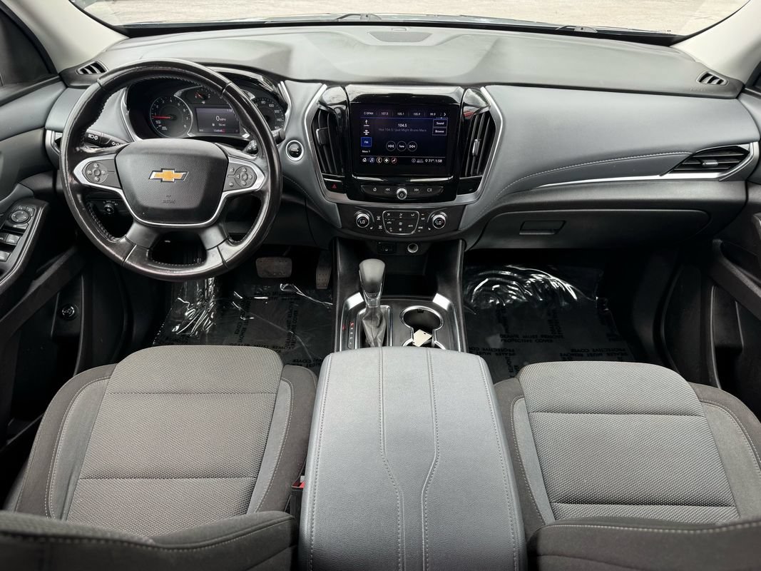 Used 2021 Chevrolet Traverse LT FWD image 23