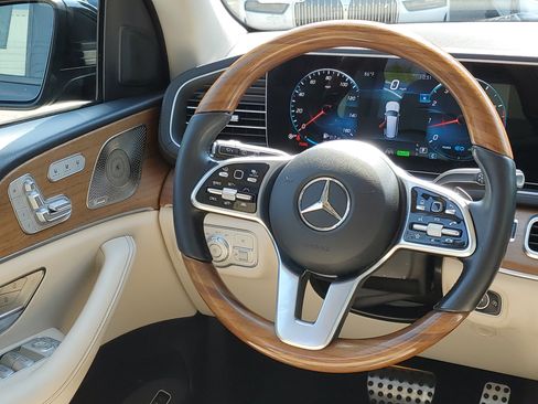 Used 2022 Mercedes-Benz GLS 450 4MATIC image 28