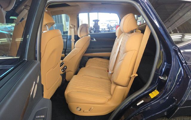 Used 2024 Genesis GV80 3.5T w/ Prestige Package AWD/4WD image 9