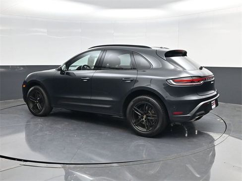 Used 2022 Porsche Macan image 5