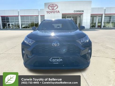 Used 2020 Toyota RAV4 XLE image 8