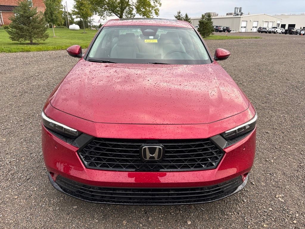 Used 2025 Honda Accord EX-L image 2
