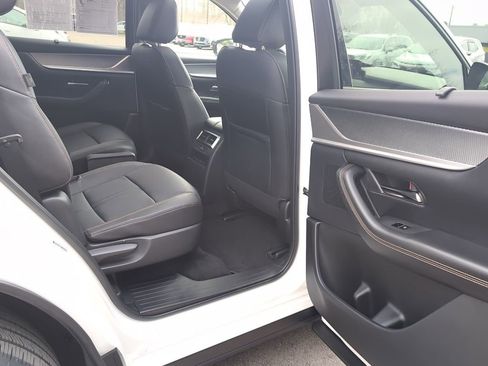 Certified 2024 MAZDA CX-90 3.3 Turbo w/ Preferred Plus image 6