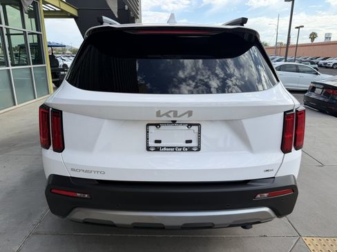 Used 2023 Kia Sorento SX Prestige AWD/4WD image 13