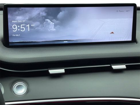 Used 2023 Genesis GV70 2.5T w/ Advanced Package image 23