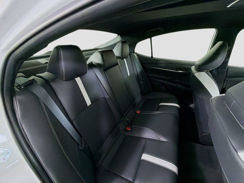 Used 2025 Toyota Camry SE FWD image 27