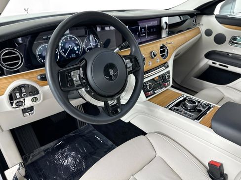 Certified 2021 Rolls-Royce Ghost image 11