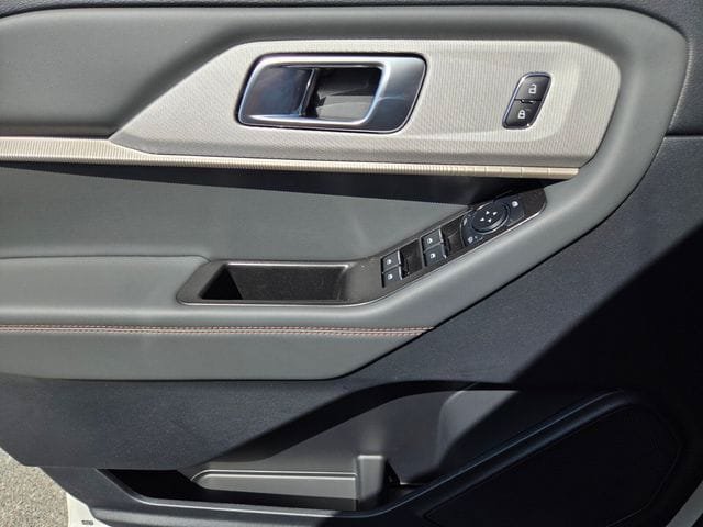 New 2026 Ford Explorer Active w/ Active Comfort Package RWD image 22