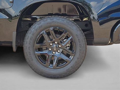 New 2026 Chevrolet Silverado 1500 Custom w/ Turbomax Blackout Package AWD/4WD image 10