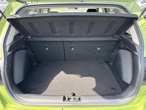 Used 2024 Hyundai Venue SEL FWD image 27