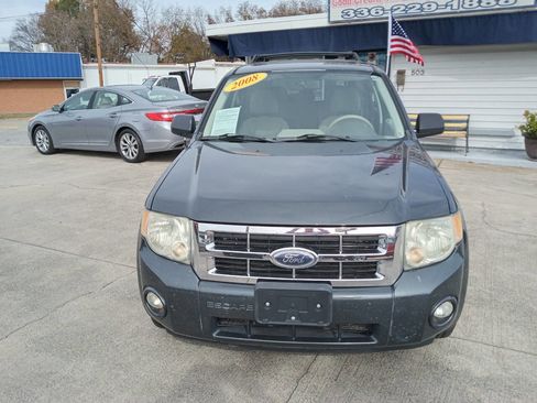 Used 2008 Ford Escape XLT image 2