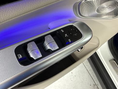 Certified 2023 Mercedes-Benz GLC 300 image 13