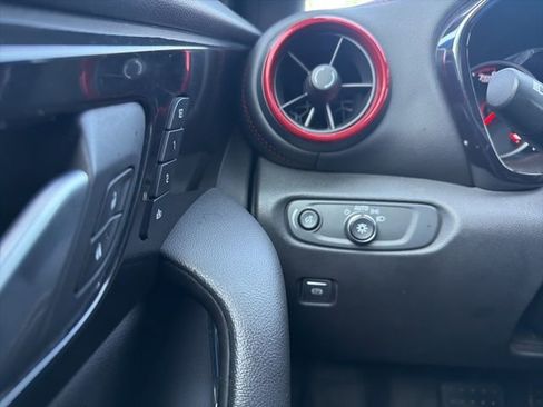 Used 2020 Chevrolet Blazer RS FWD image 11