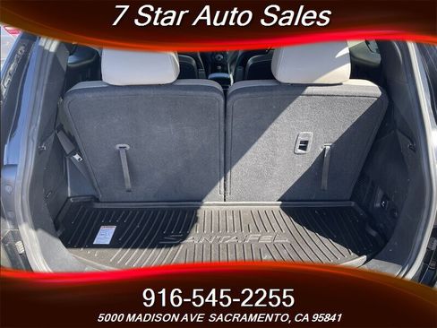 Used 2017 Hyundai Santa Fe Limited image 25